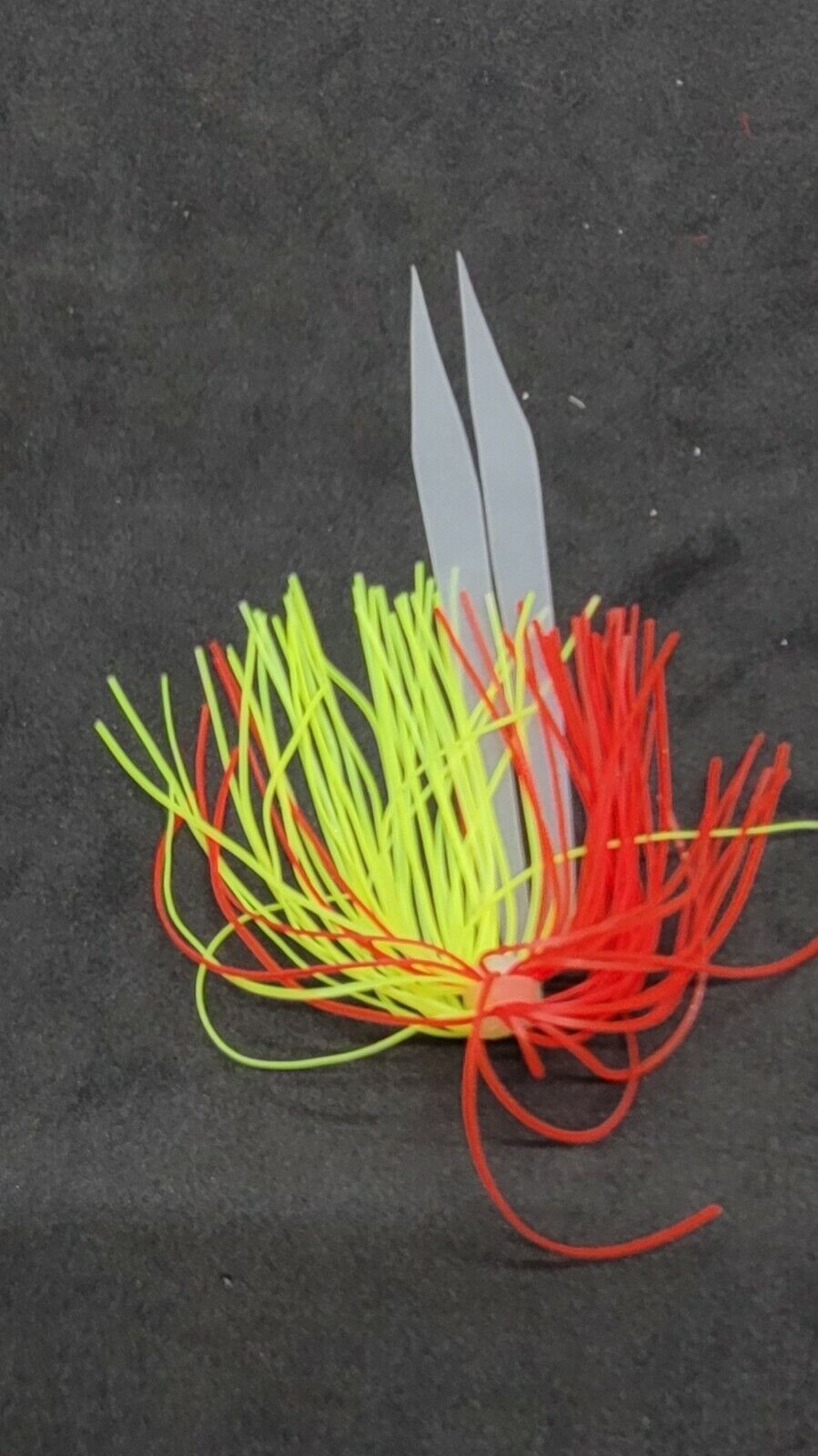 40 Silicone Fishing Skirt 4in/10 cm Glow Tails Fishing Lure Teaser Micro  Tackle