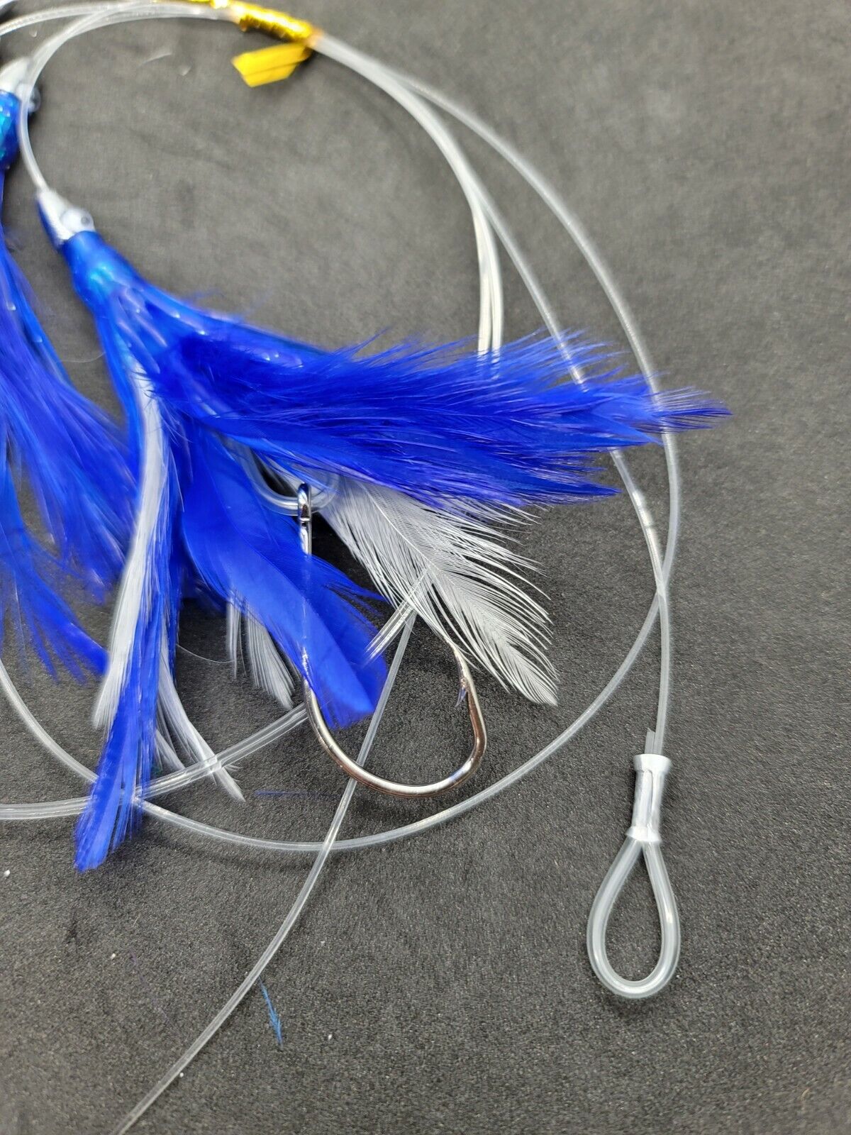 Tuna Lure Feather Daisy Chain with Bird - Purple Lure Plus Bag